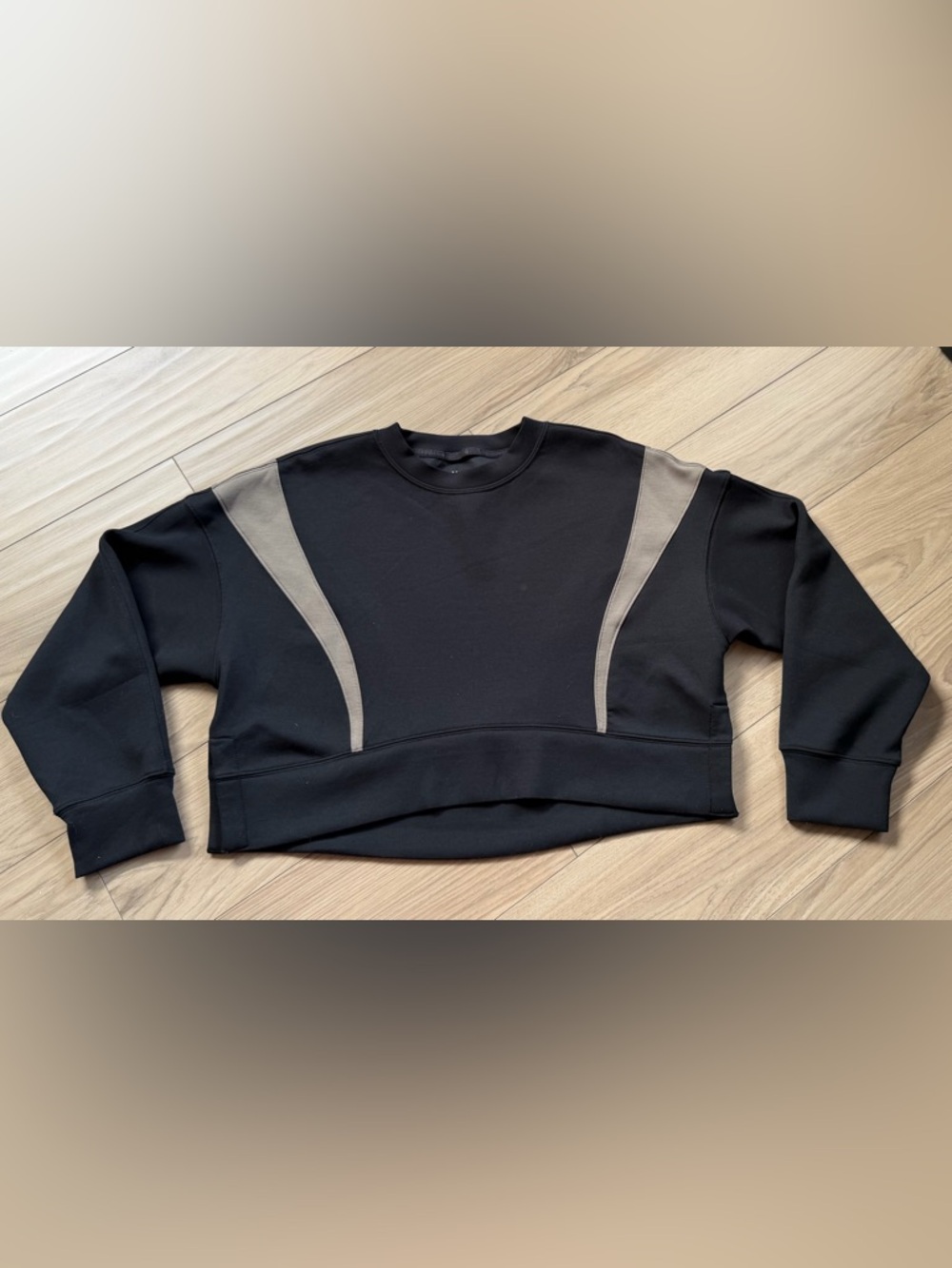 Abercrombie YPB neoKNIT Women's Black Cropped Pullover Sweatshirt Taupe Panels M